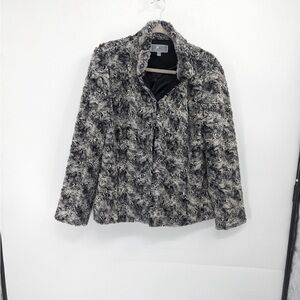 JM collections, women’s faux, fur, gray‎ and white coat size medium